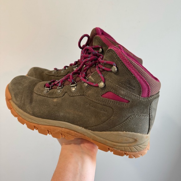 Columbia Women’s Newton Ridge Waterproof Amped Hiking Boots Green Size 9.5 - Picture 6 of 7